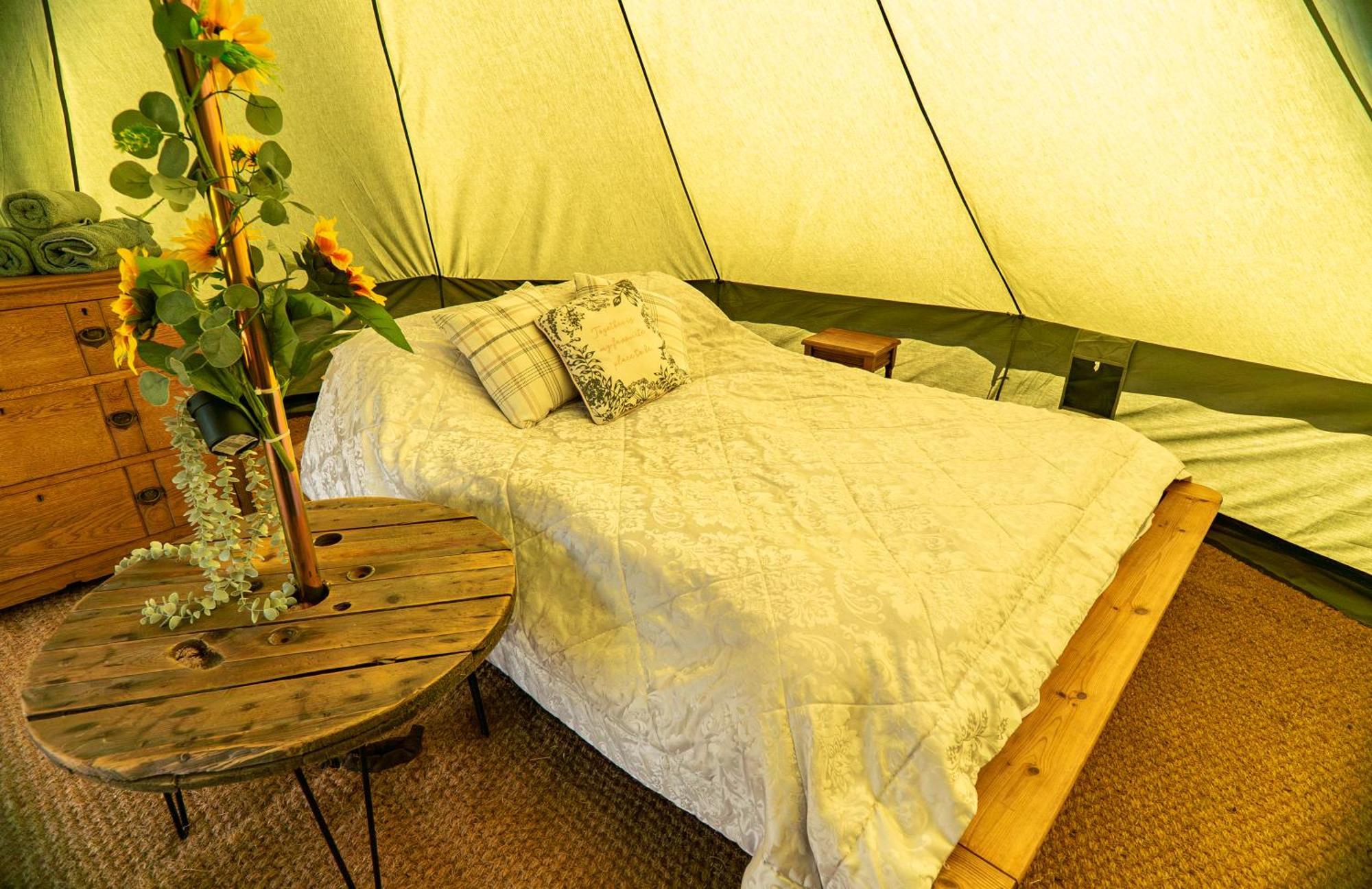 Bluebell Bell Tent The Roaches * Upper Hulme