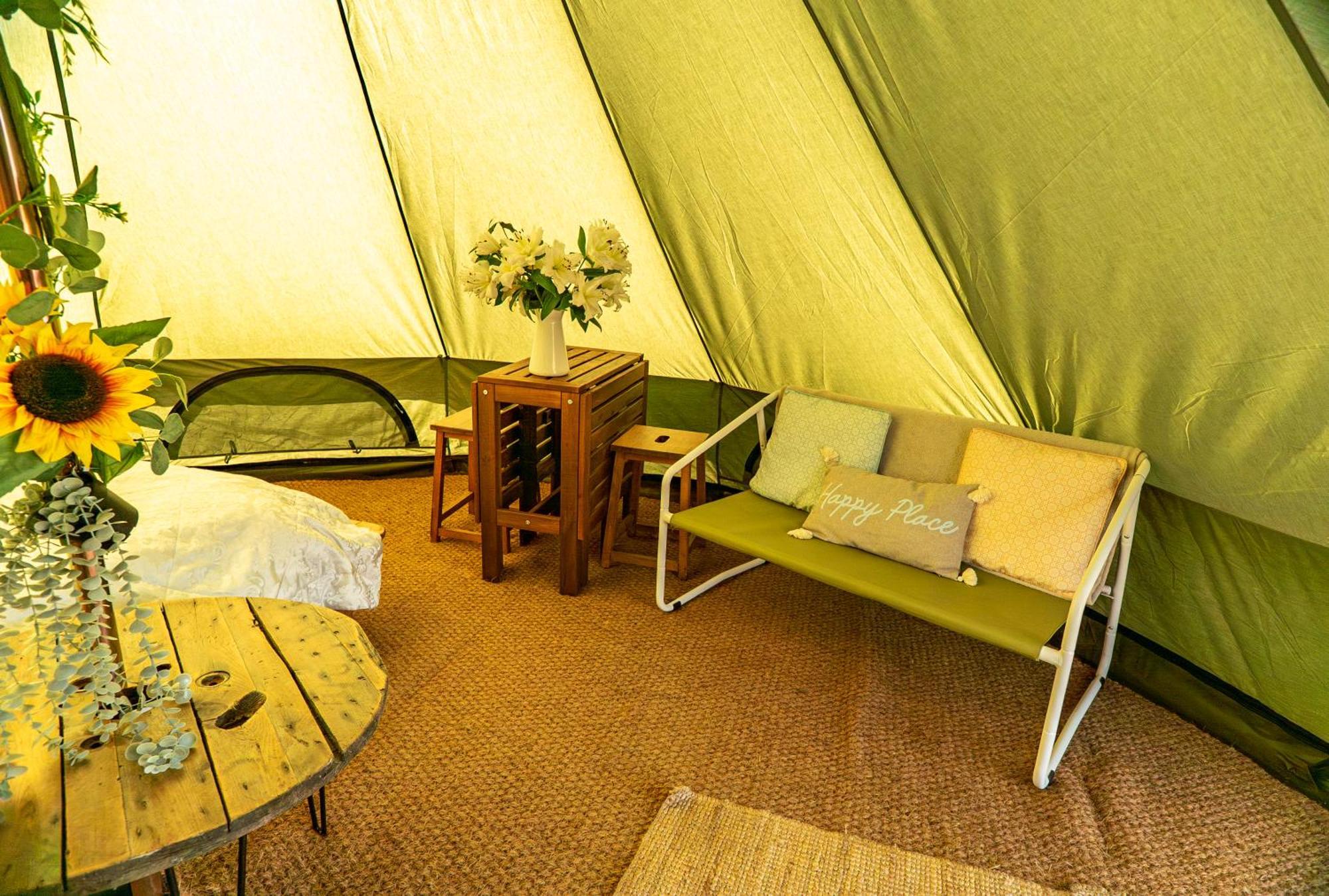 Luxury tent Bluebell Bell Tent The Roaches Upper Hulme